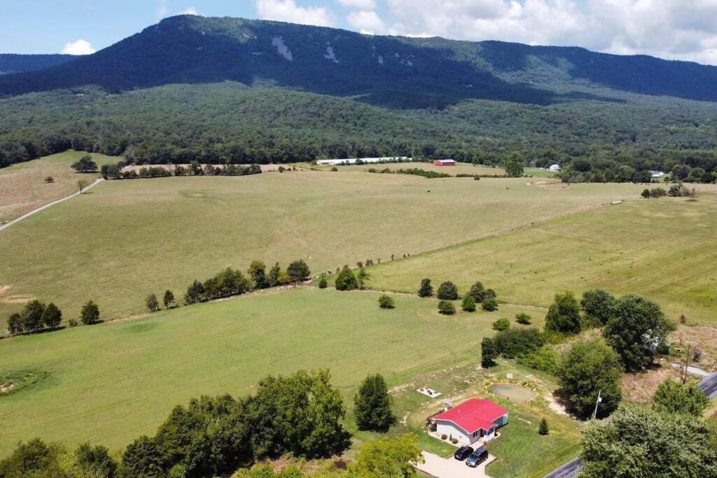 Holly Tree Retreat Located In Beautiful Luray, Va.ヴィラ エクステリア 写真